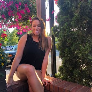 Meet your Posher, Sabrina